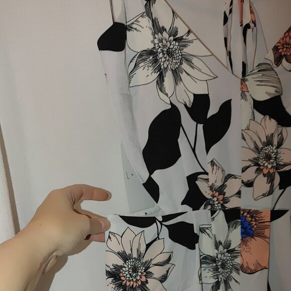 Leith V-neck Jumpsuit Light Gray‎ Floral Small S New Cutout Pants - Picture 9 of 13